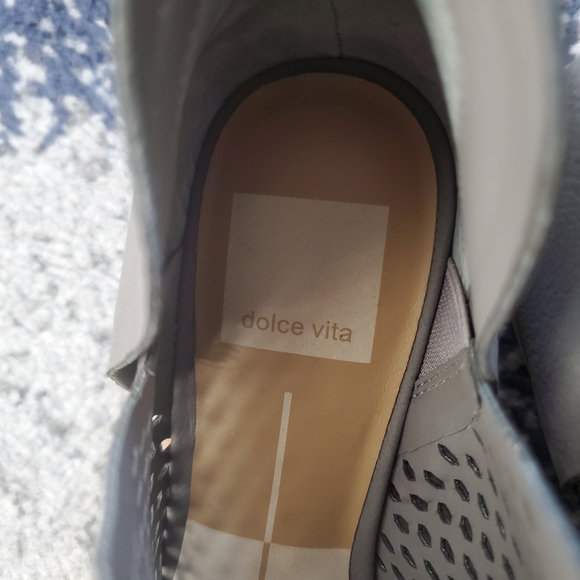 Women's Ankle Booties - Picture 4 of 7